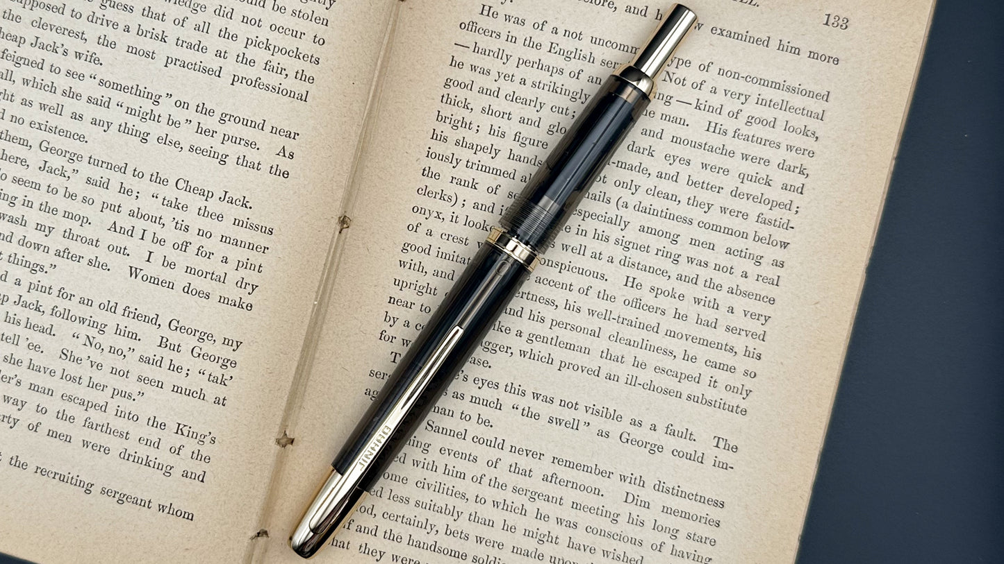 Jinhao 20 Retractable Fountain Pen