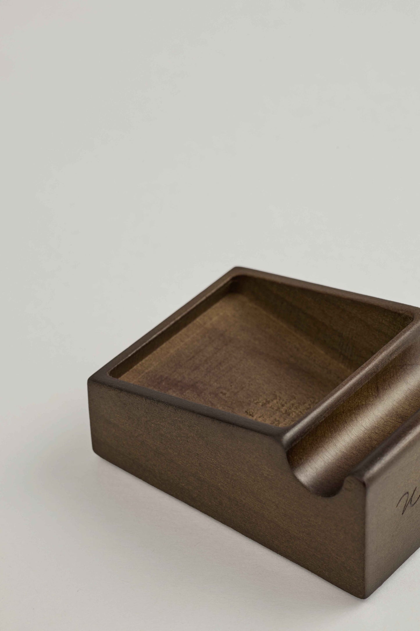 Wearingeul Ink & Pen Rest