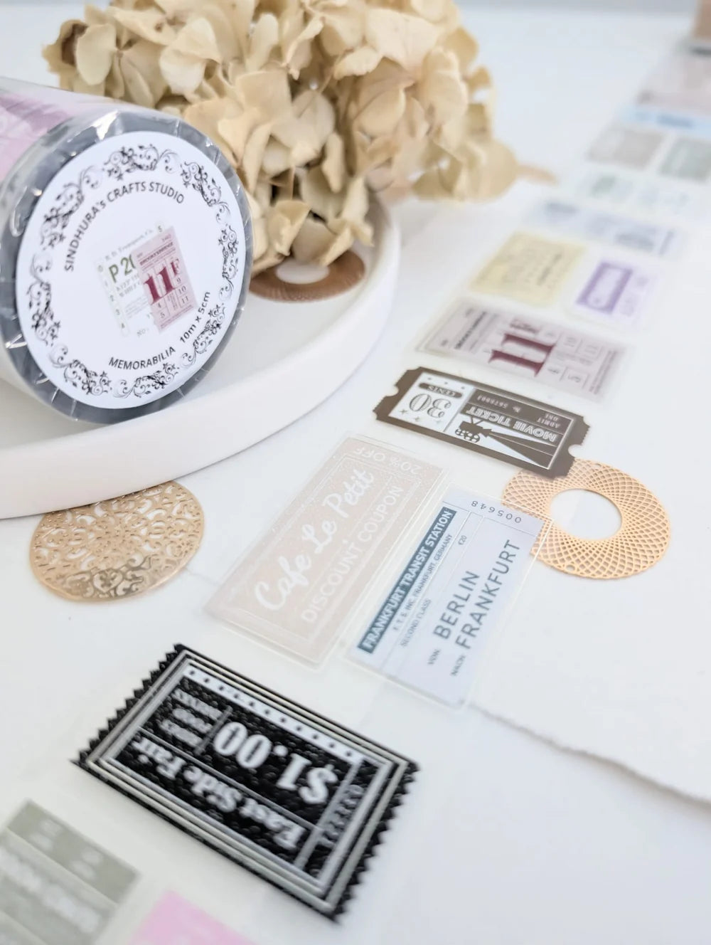 Memorabilia Silver Foil Tape Loop