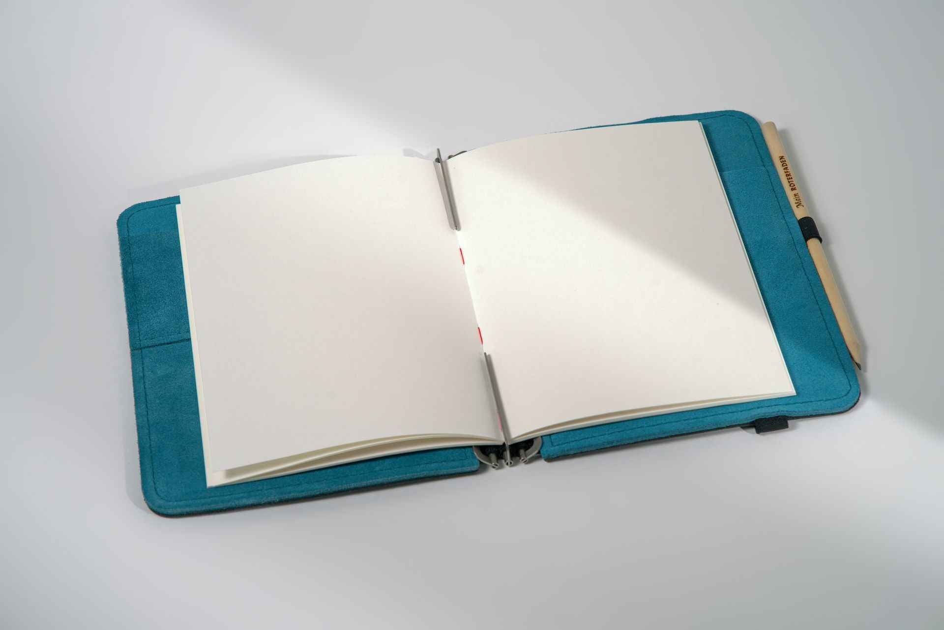 Roterfaden Sketchbook Insert (Medium)